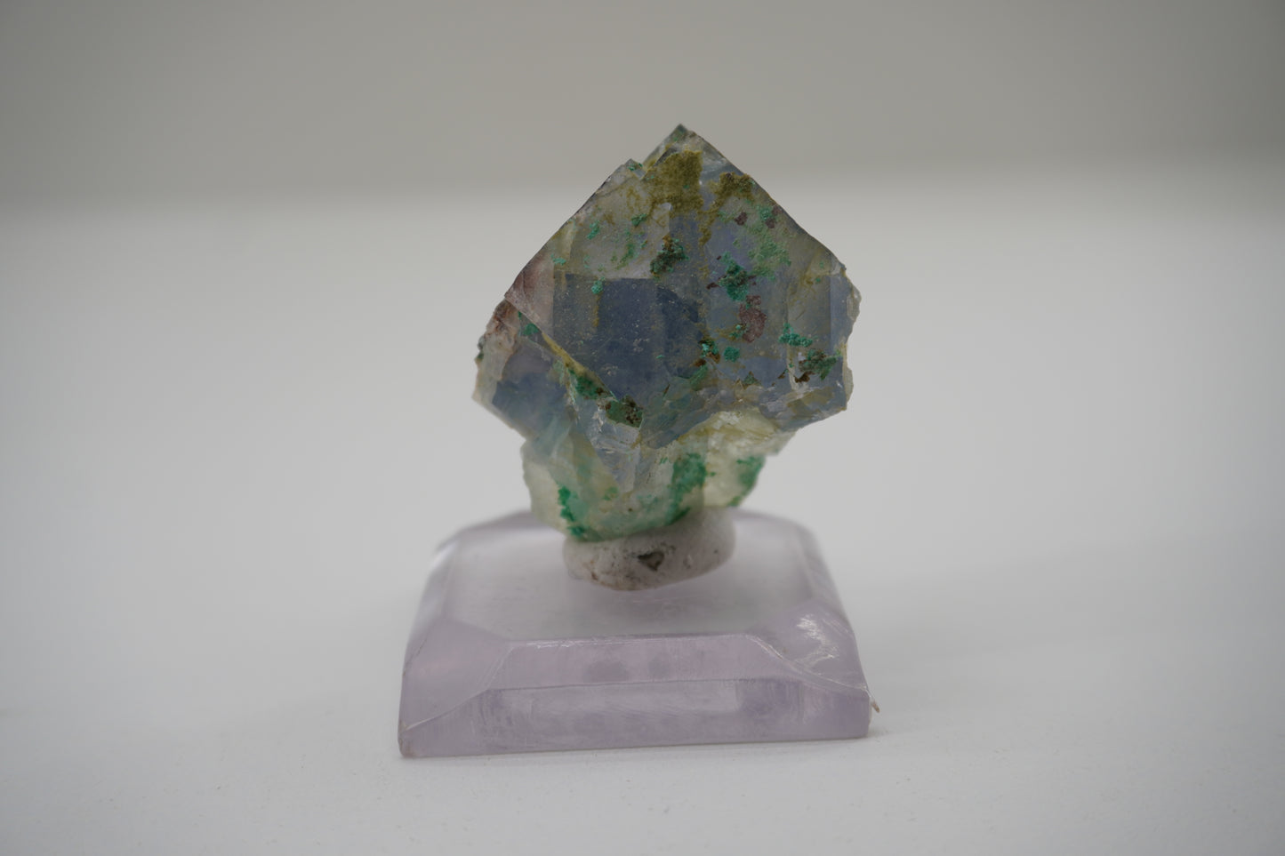 Brochantite on Fluorite (Blanchard Mine, NM)