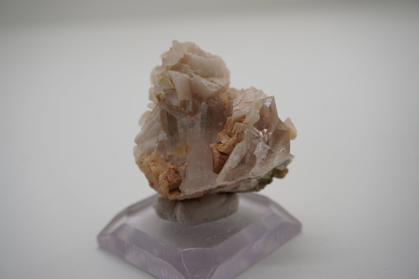 Quartz w/ Ankerite and Calcite (Spruce Ridge, WA)